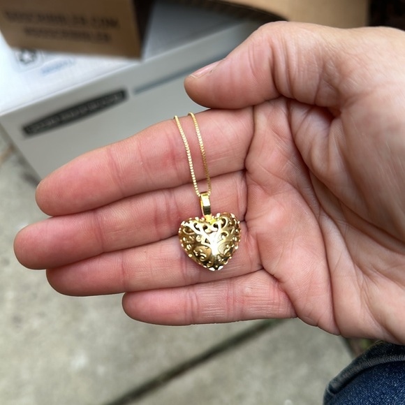 Pink and gold rainbow heart necklace - Picture 2 of 4